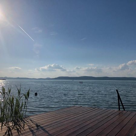 Sunny Private Beach Balatonlelle Exterior foto